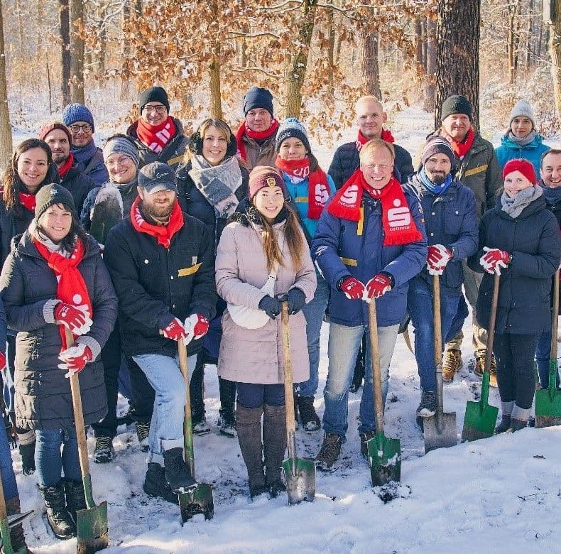 Gruppenbild Baumpflanzaktion 2023